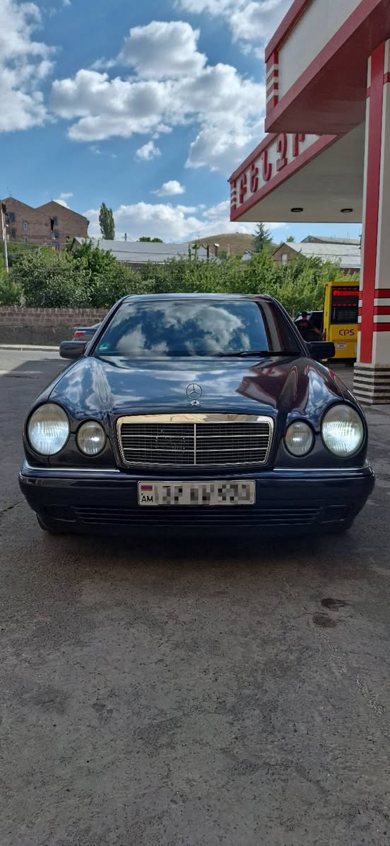 Avtomobil 1997 — 4,600$