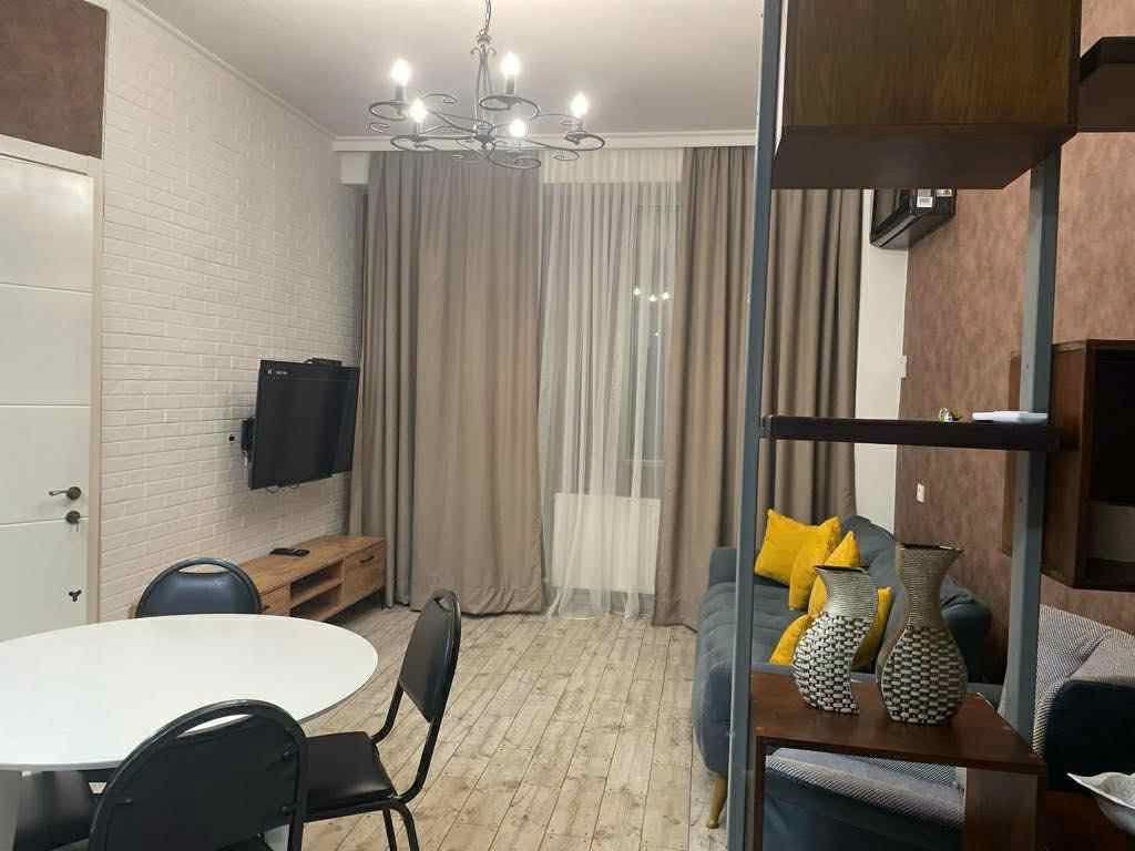 1 otaqlı mənzil kirayə verilir, Batumi — $550