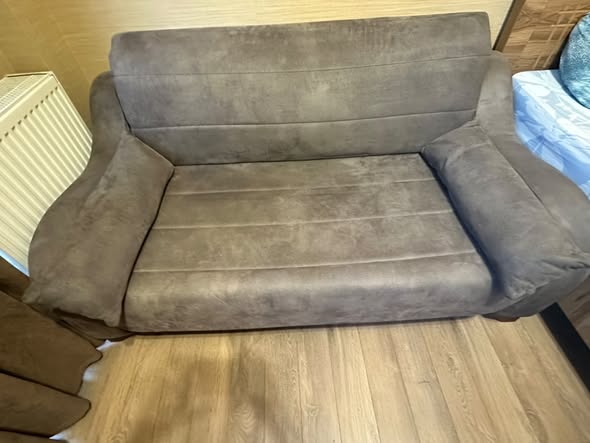 Two-seat sofa bed, folds to double