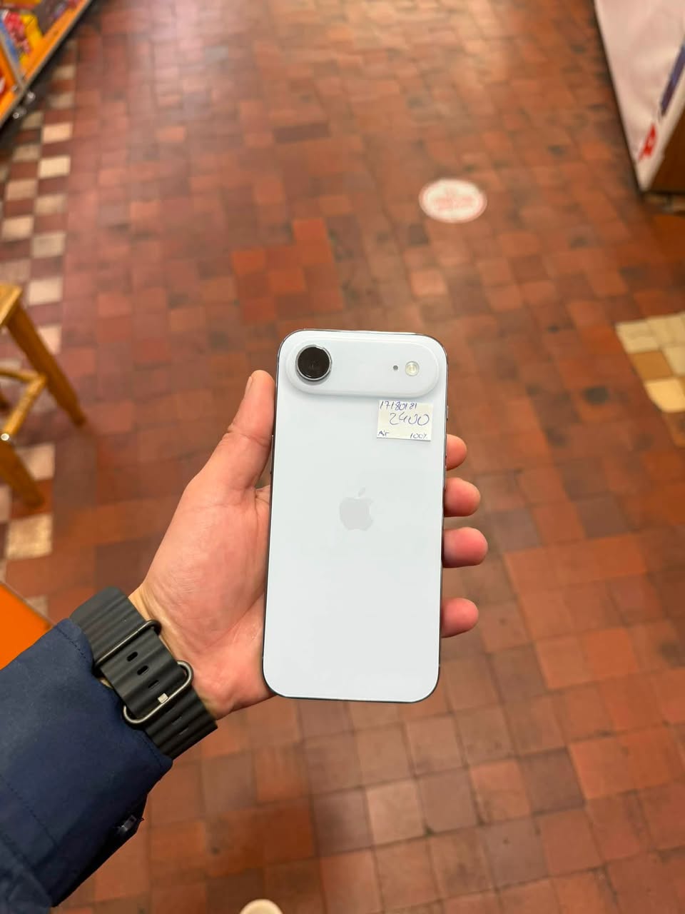 📱 iPhone 17 Air  — 2,200₾-na satılır