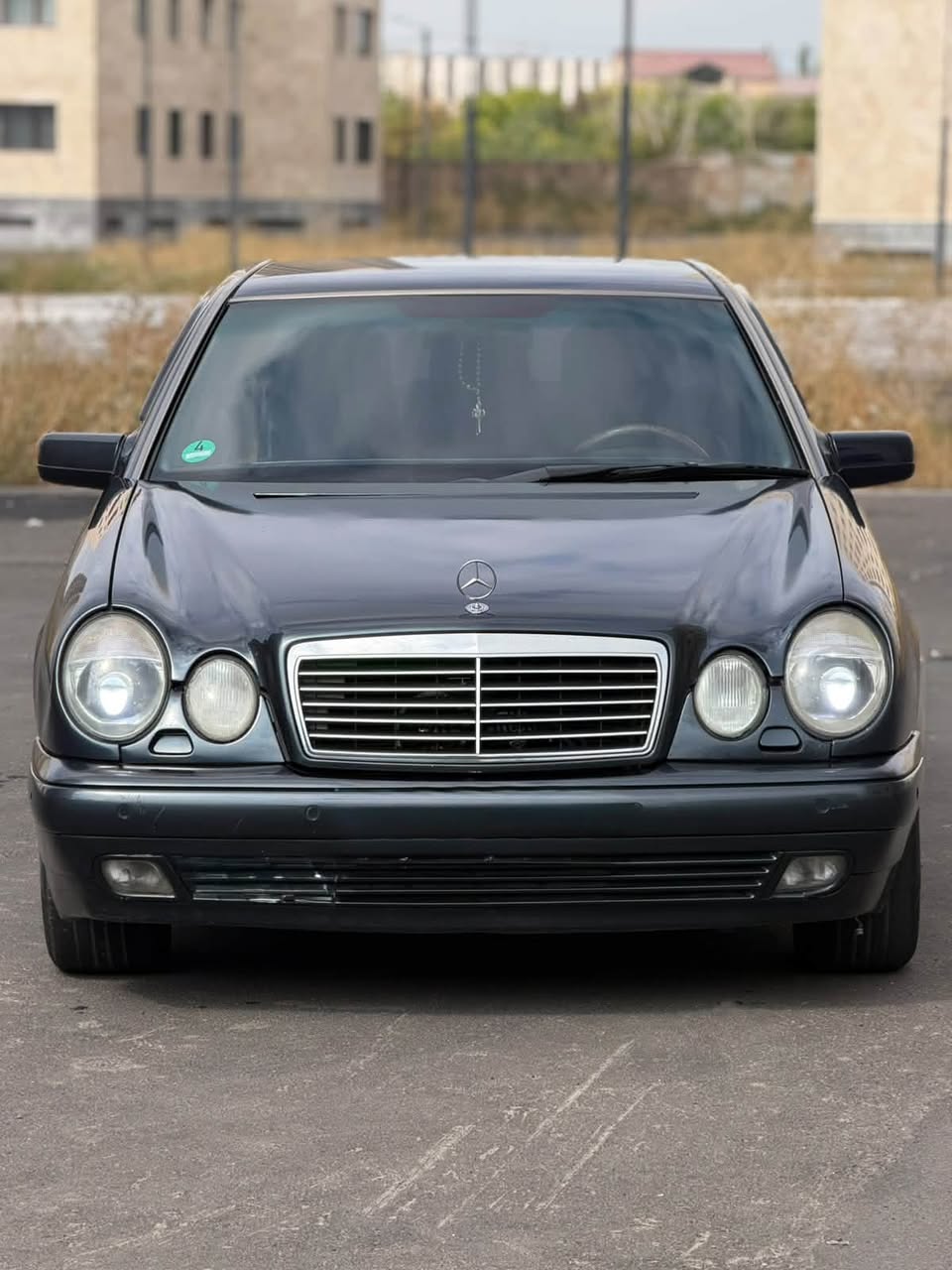 Mercedes-Benz E-Class 1999