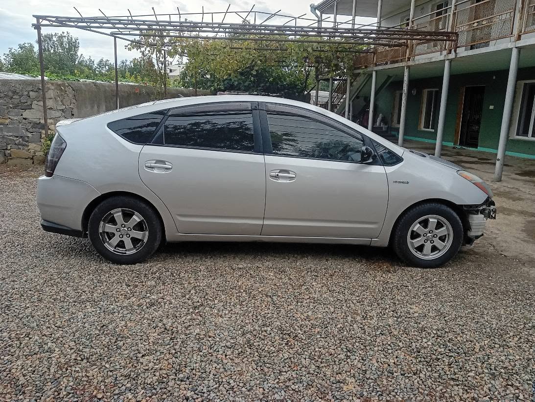 Avtomobil 2009 — 3,700$