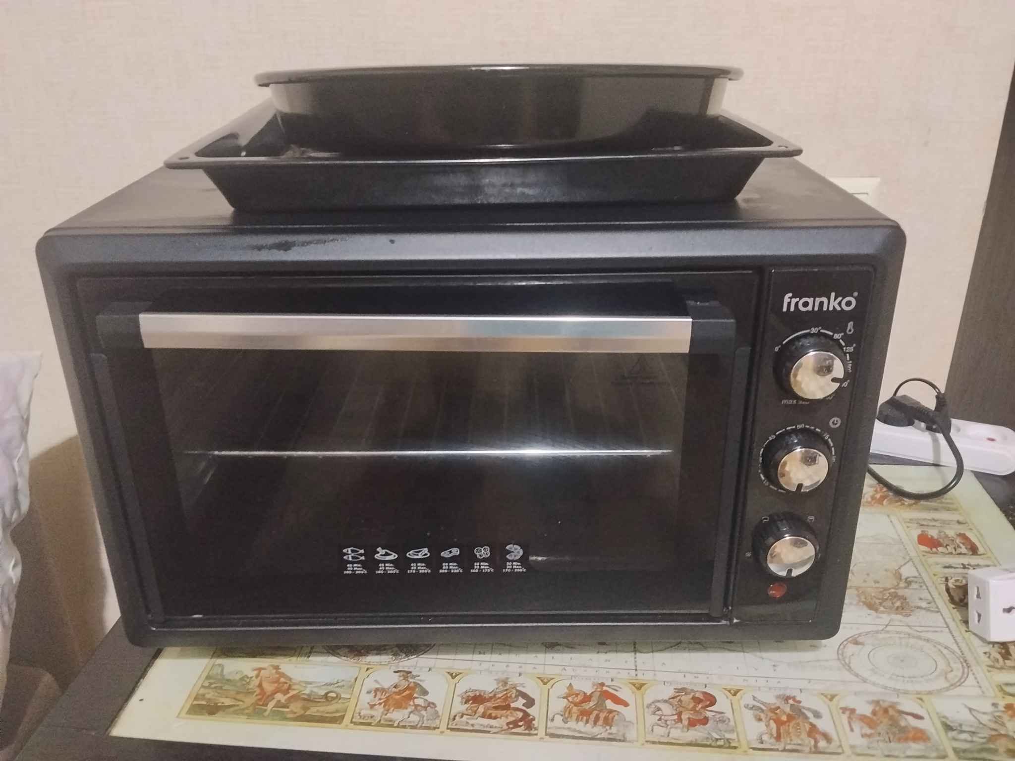Franko electric oven, in perfect condition