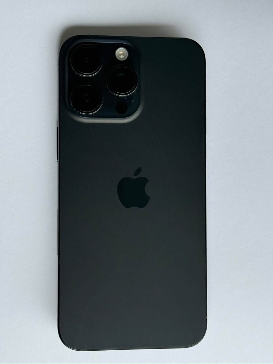 15 Pro max unopened phone is — 1,800₾