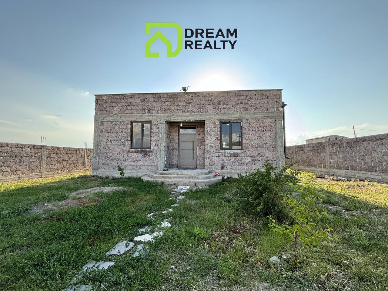 House, Abovyan — $165,000