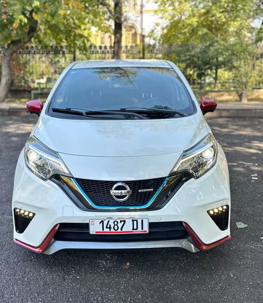 Nissan Note E-POWER 2017 — 89,000$