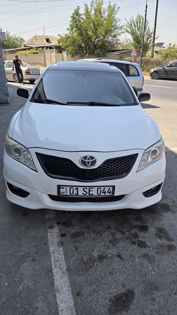 Otomobil - 8.300$