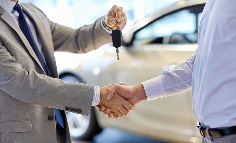 2023 წლის Tesla Model Y-ი 19,500 $-ის გულისხვის გამუხების ცივი ხარისხი.