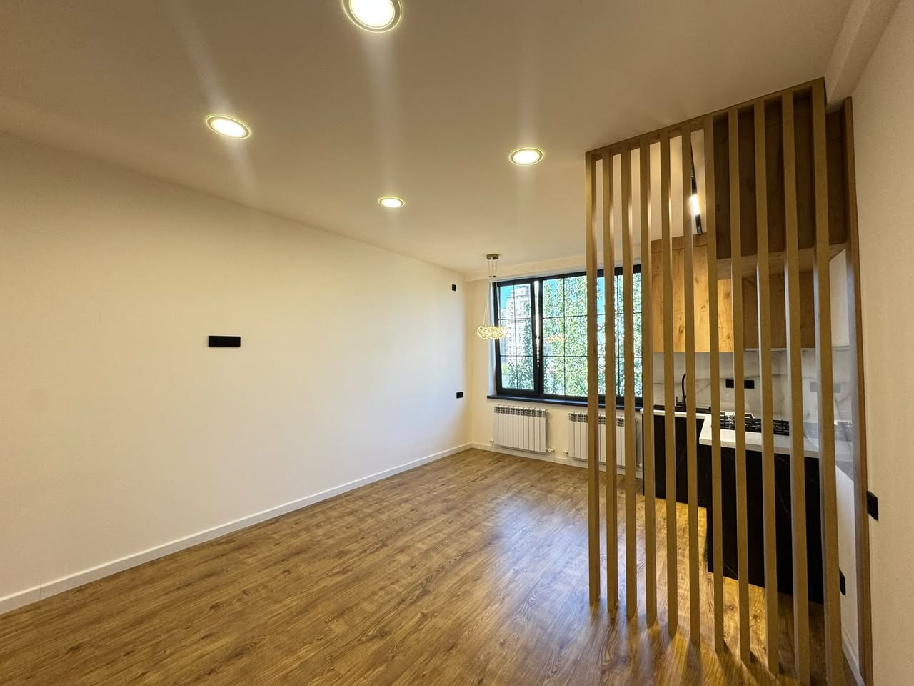 Satılır 3 otaqlı mənzil, İrəvan — $204,000