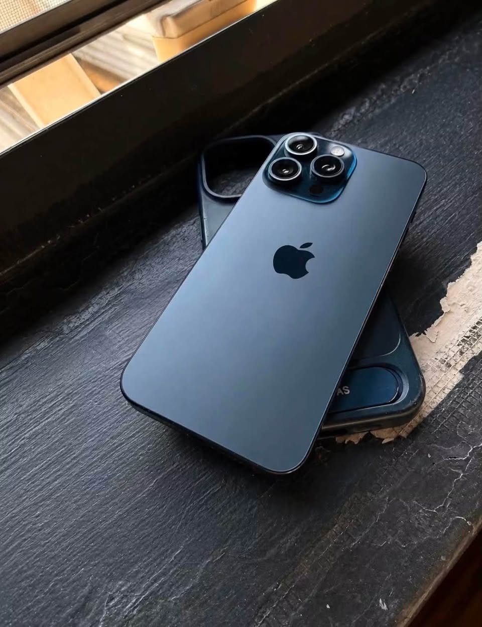 iPhone 15 Pro Max 256GB, pil 78%