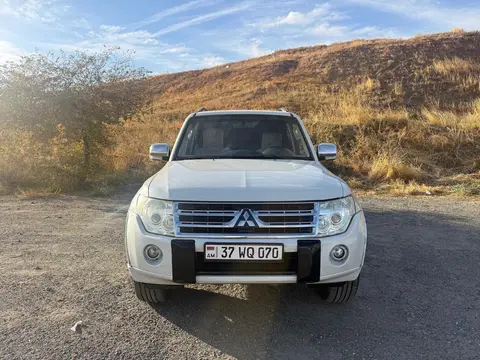 2009 թվականի ավտոմոբիլ 10 000 դոլլար
