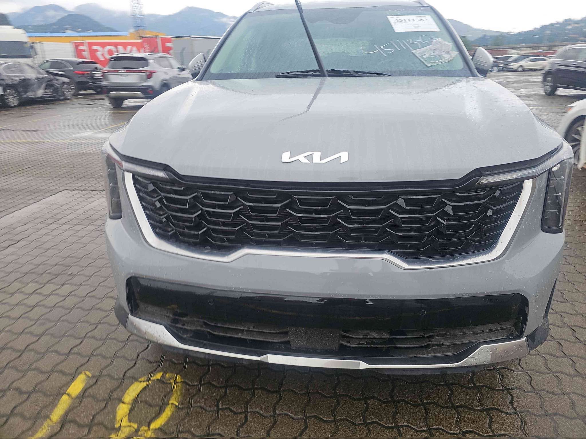 Kia Sorento 2025 — 25,500$