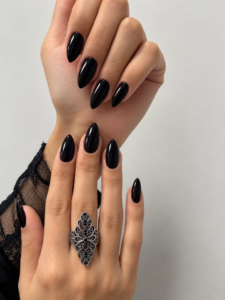 Gel laqn manikyur B1, amrecumov