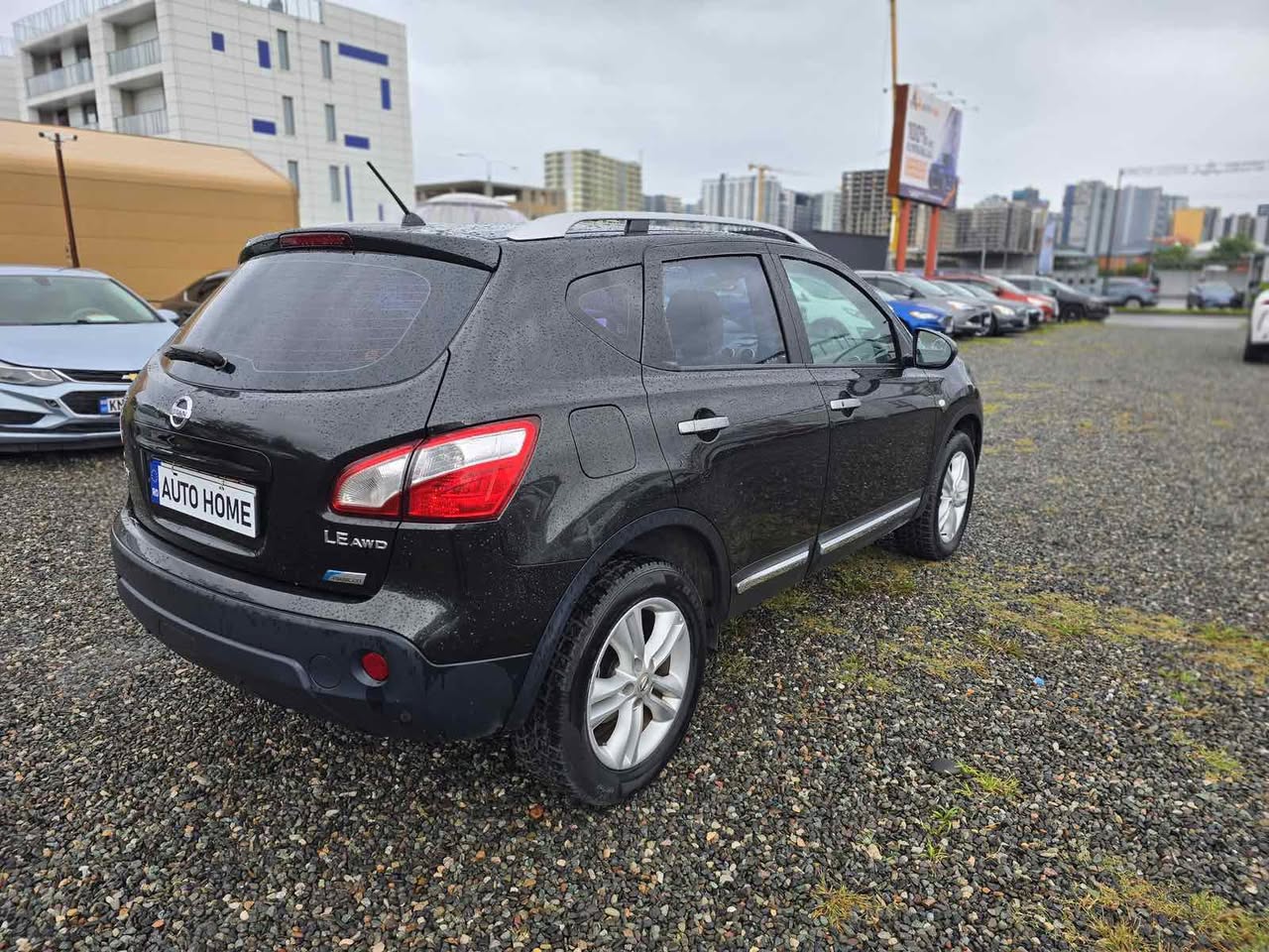 Nissan Qashqai 2010, 2.0 motor, otomatik — 5,500$