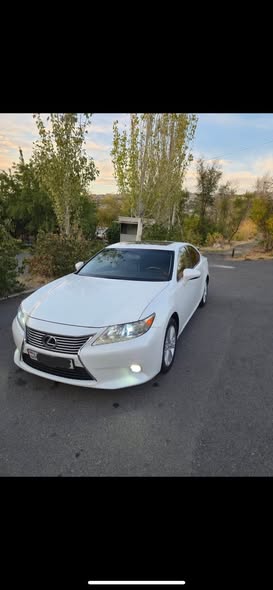 Lexus ES 350 2014 — 15,500$