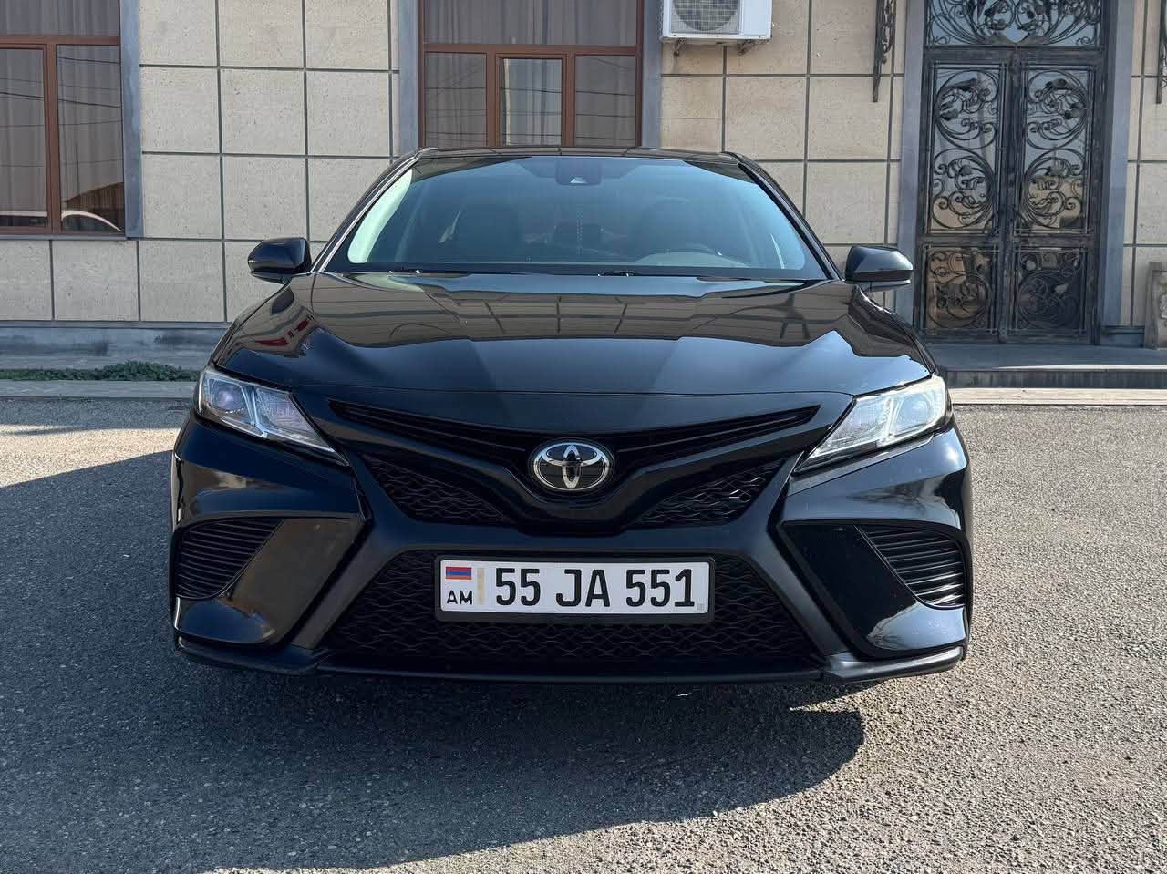 Toyota Camry 2019