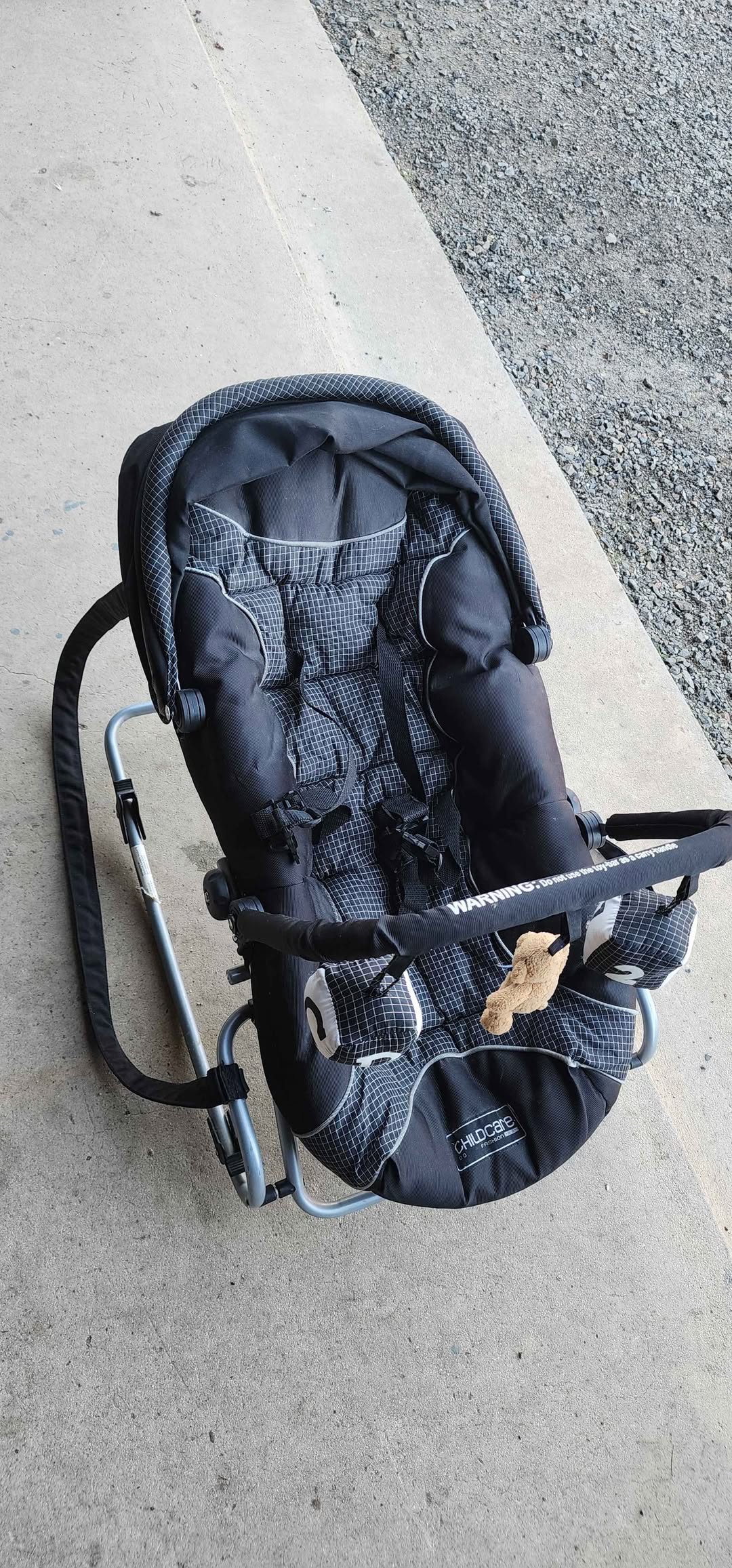 Bebe Rocke ve taşıyıcı mükemmel durumda