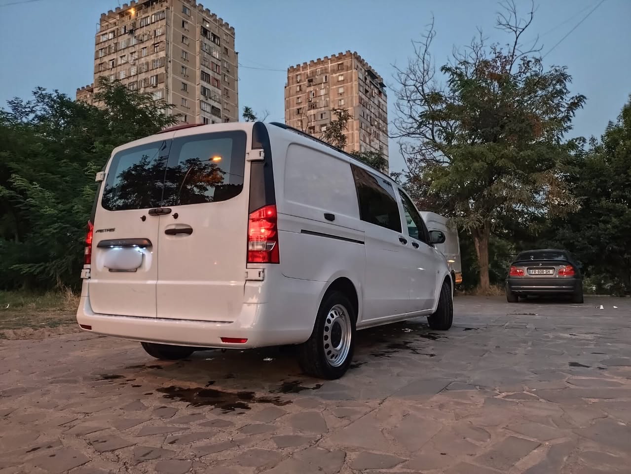 Mercedes-Benz Metris — 8,000$