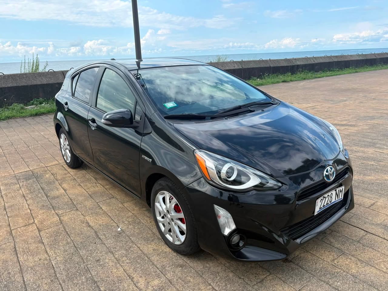 Prius C 2016 — 5 400 долларов