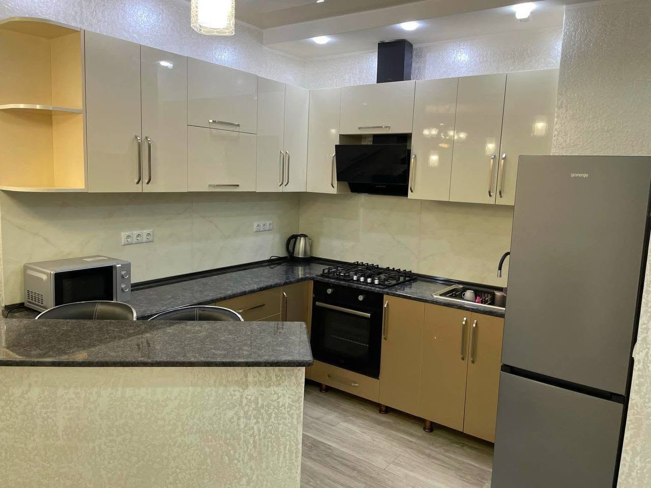 Сдаётся 2-комнатная квартира, Батуми — $500