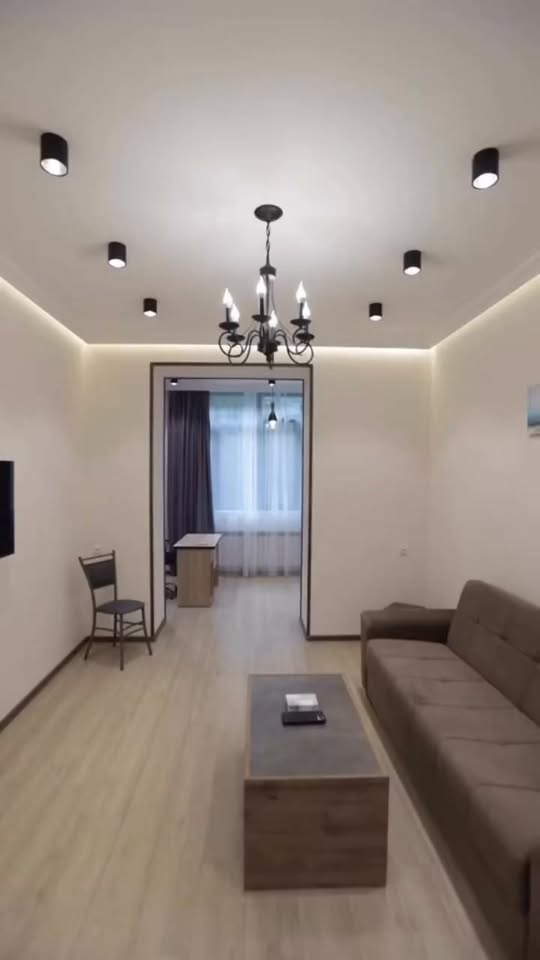 Kiralama 📍İrəvan - Saryan prospekti 🚪3 otaq - 1,500$