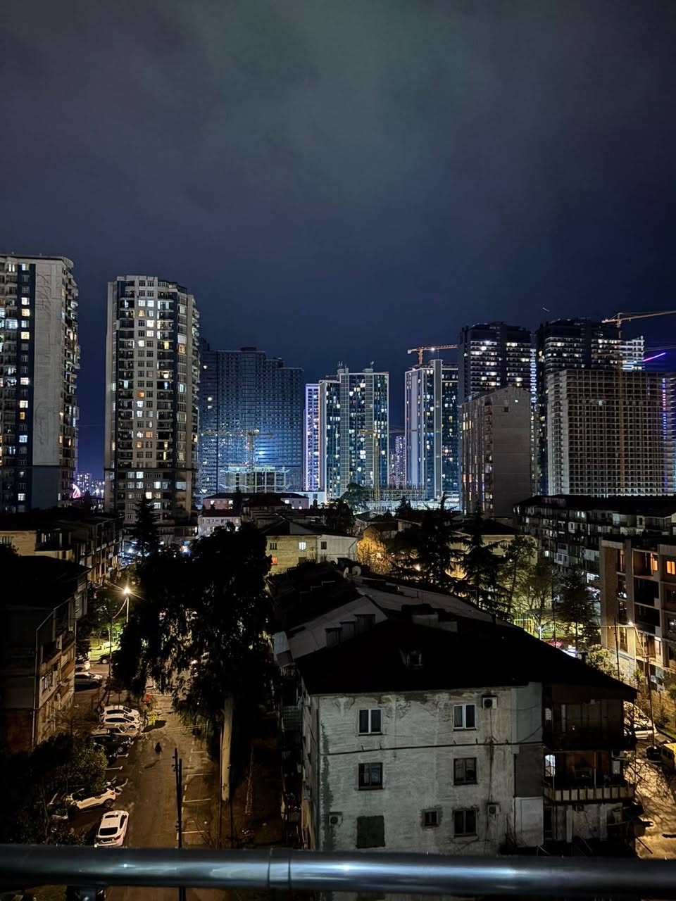For rent in Batum, 2+1 apartment for $600, new.