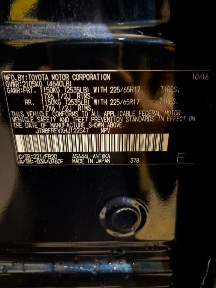 Toyota RAV4 2016 — 11,000$