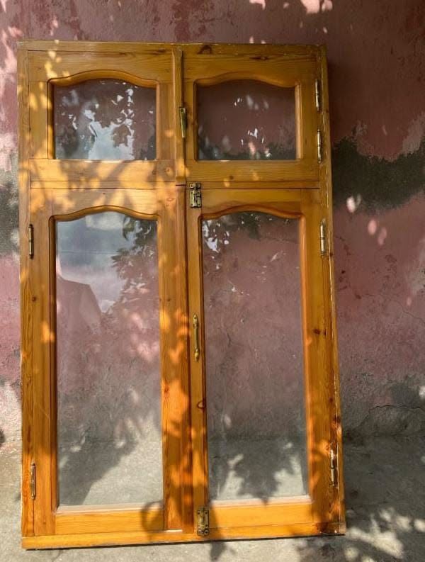 3 adet aynı pencere, 3'ü birlikte 80azn, ölçüsü