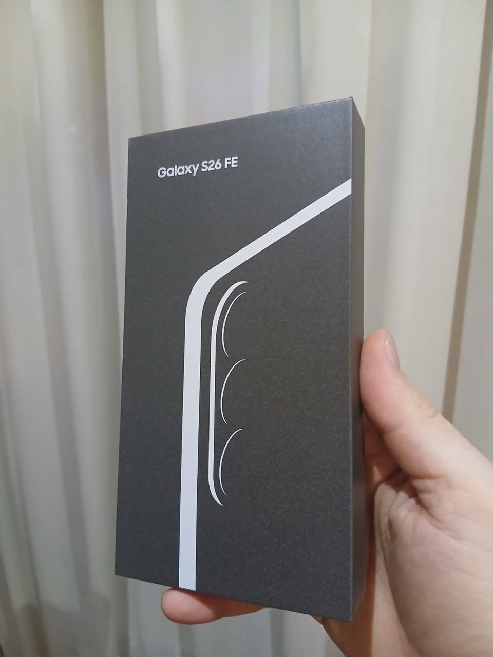 Продаётся неповрежденный Samsung Galaxy S26 FE