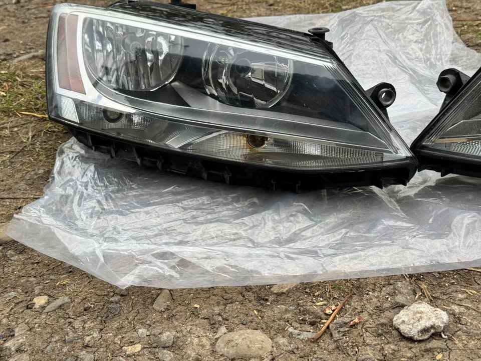 Volkswagen Jetta 2017 — 350₾