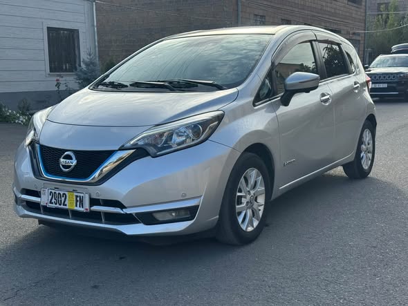 Nissan Note 2019 — 8,900$