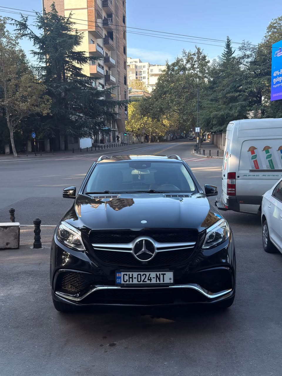Mən avtomobili 18800$-a satıram 4JGDA5HB4GA694130 və ya dəyişməyə hazırəm