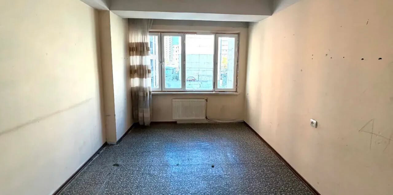 იყიდება 3 ოთახიანი ბინა, ერევან — $134,000