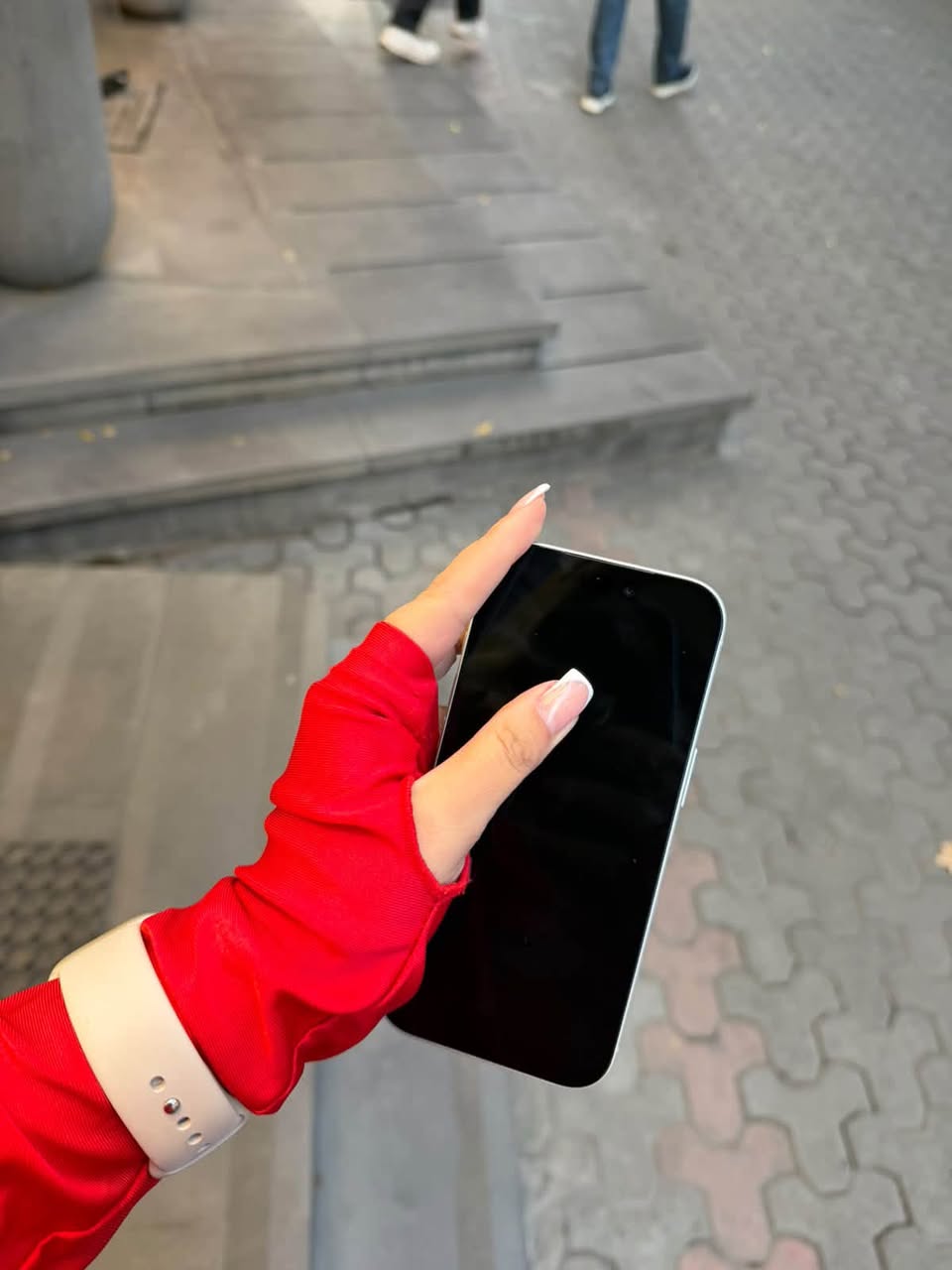 iPhone 17 Pro, SIM, 97% battery