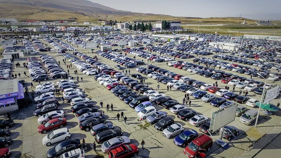 Satılığa tez bir şəkildə əl ilə 5000 lari
