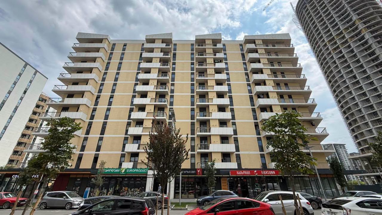 იყიდება 3-ოთახიანი ბინა, თბილისი — $163,000