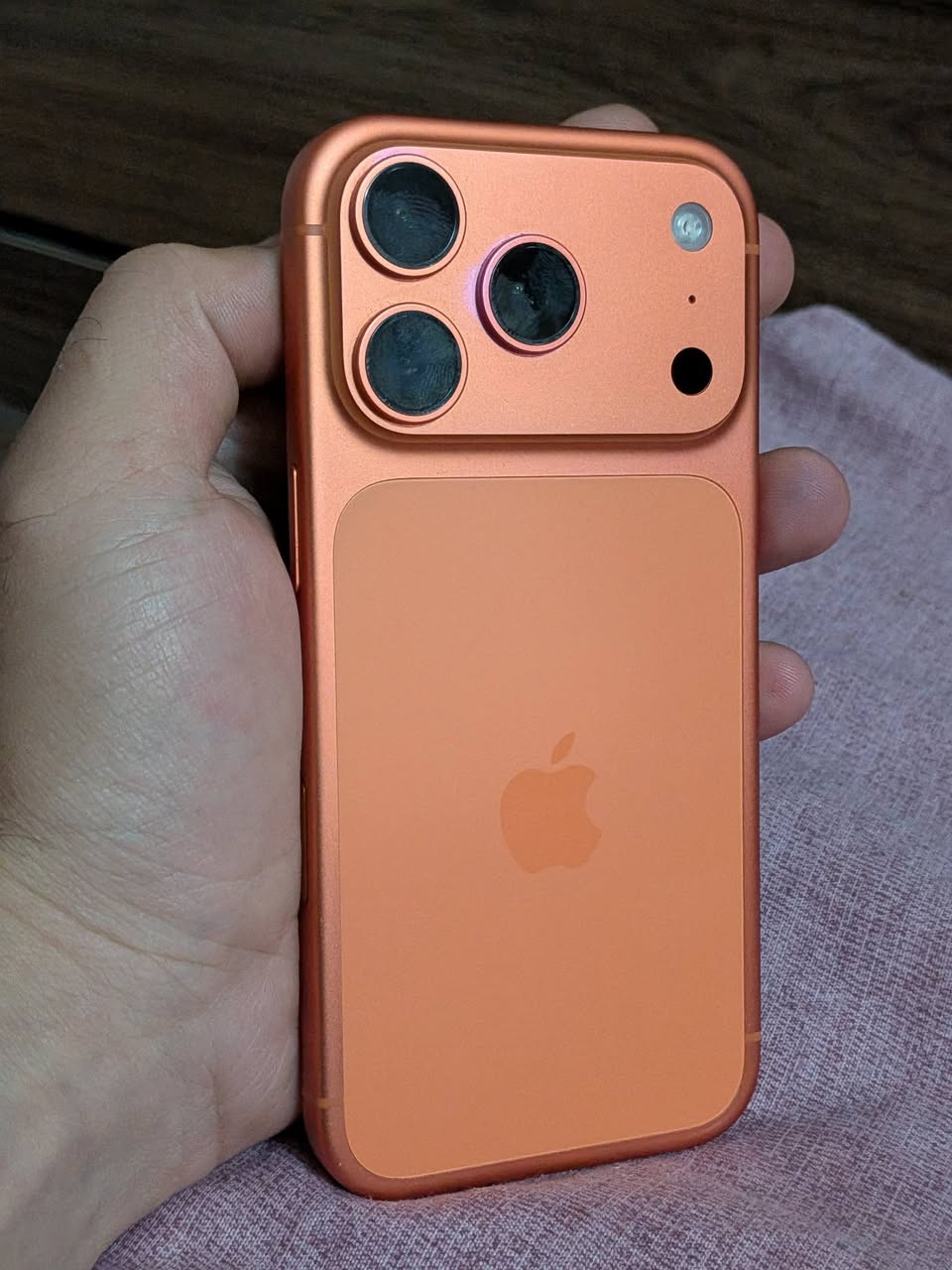 iPhone 17 Pro გაუხსნელია და უპრობლემო. — 2,550₾