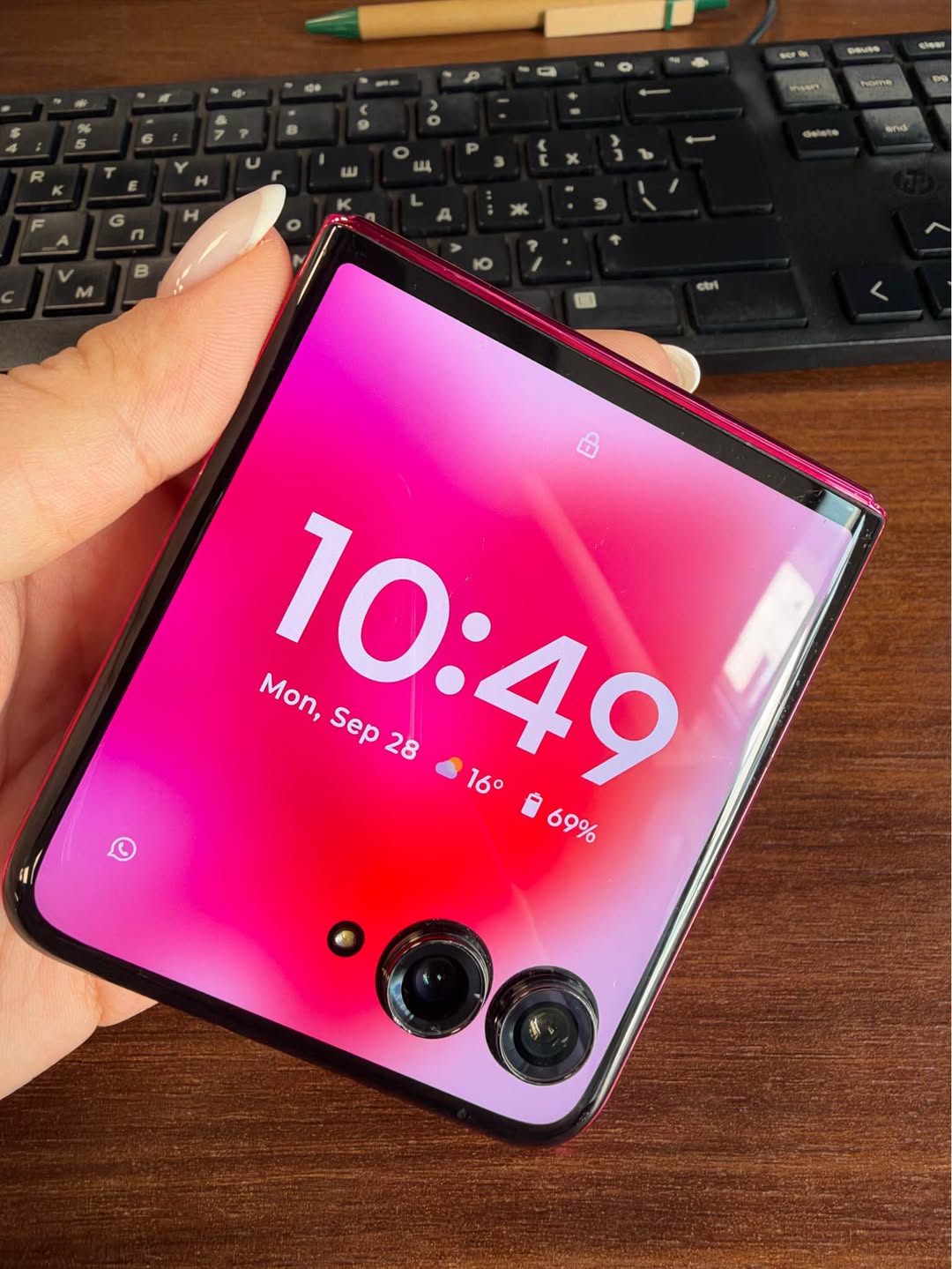 იყიდება Motorola razr 50 Ultra, ტექნიკურად