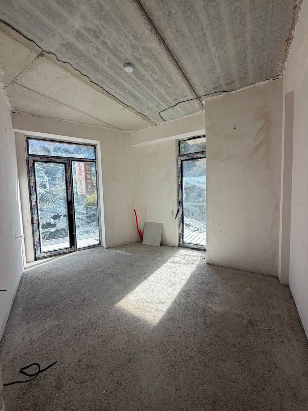 Продаётся 4-комнатная квартира, Тбилиси — $150,000