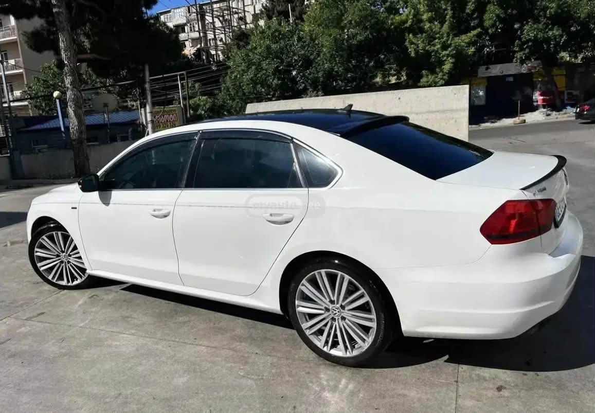 Satılık, hasar görmemiş pasaport, ideal durumda, gerçek alıcılar için…