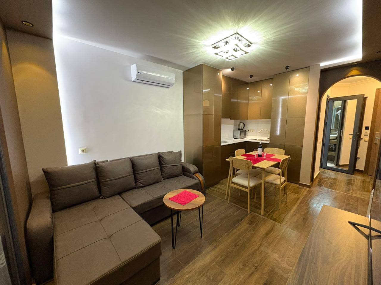 Сдаётся 1-комнатная квартира, Батуми — $550