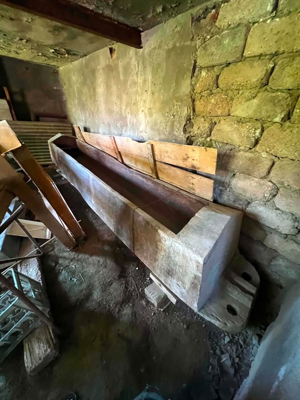 Վաճառվում է դարի գինետունը
