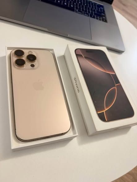 Продаётся iPhone 16 Pro в подарочном состоянии за 1900