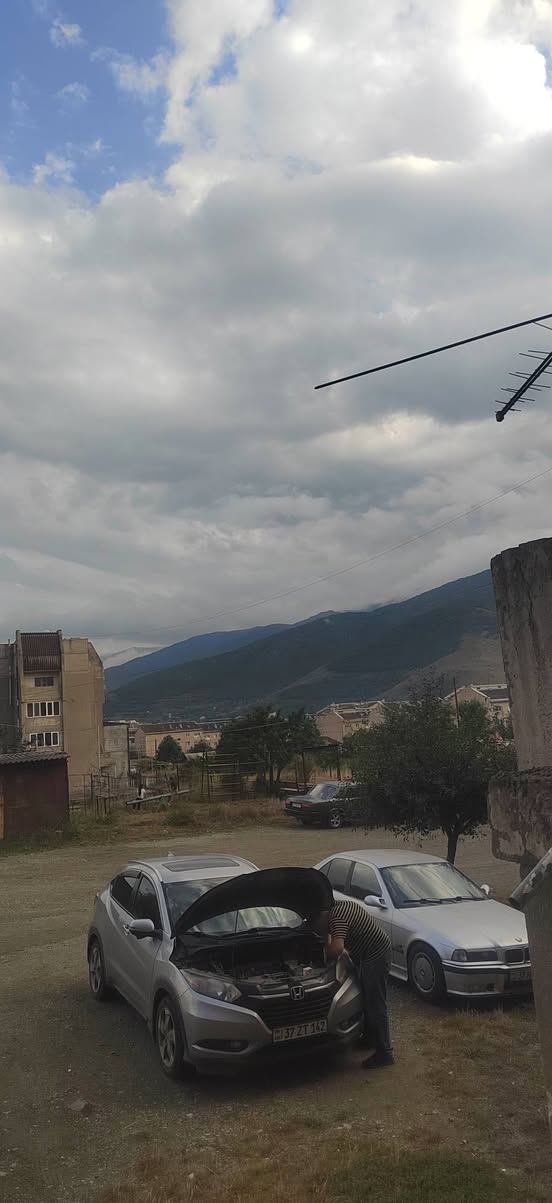 2 otaqlı 63 kvadratmetr mənzil 45,000$-a satılır