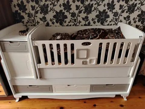 Türkiyə istesali uşaq beşiyi satılır — 500₼