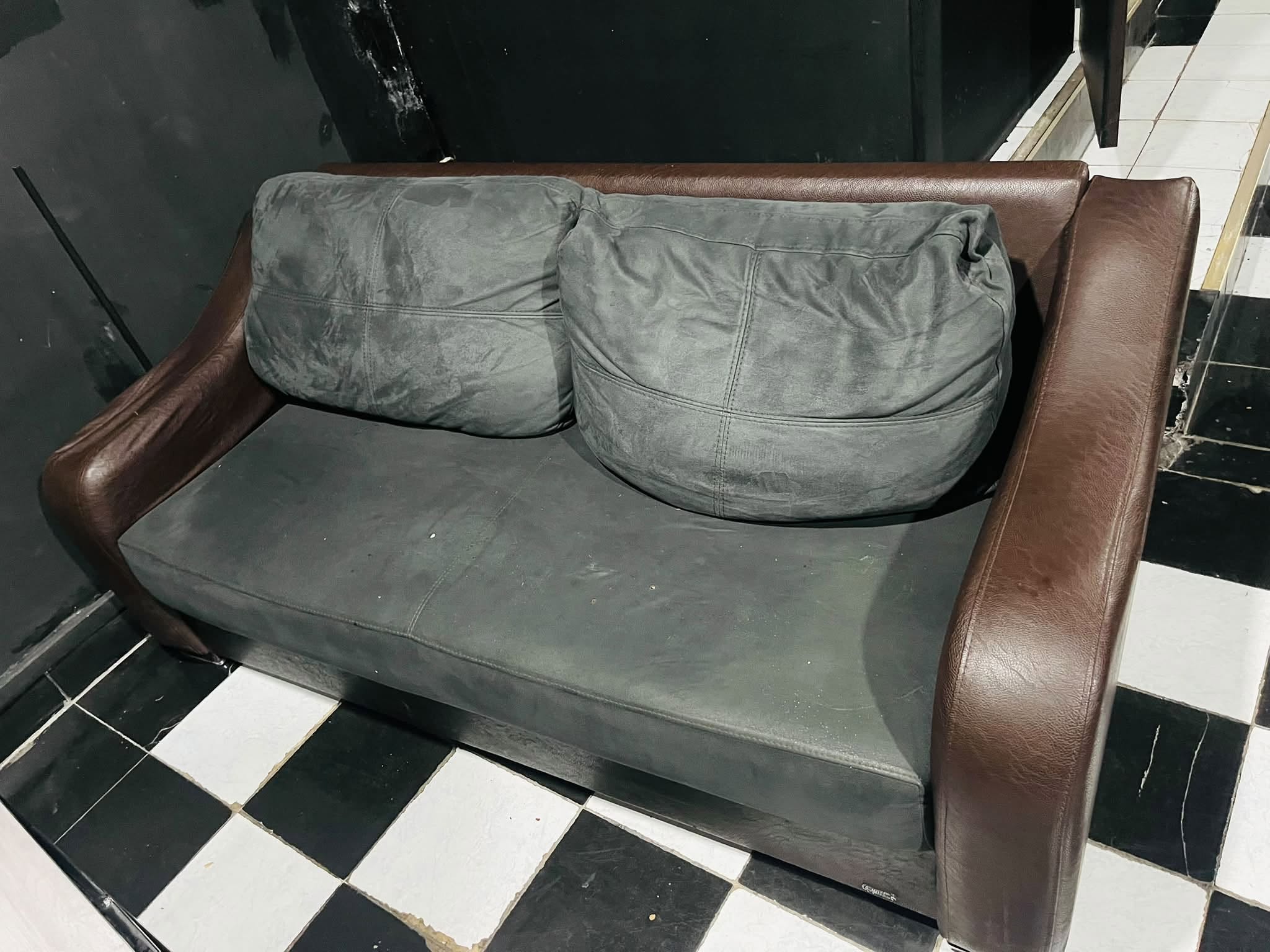 Used grey-brown sofa, 6 pieces