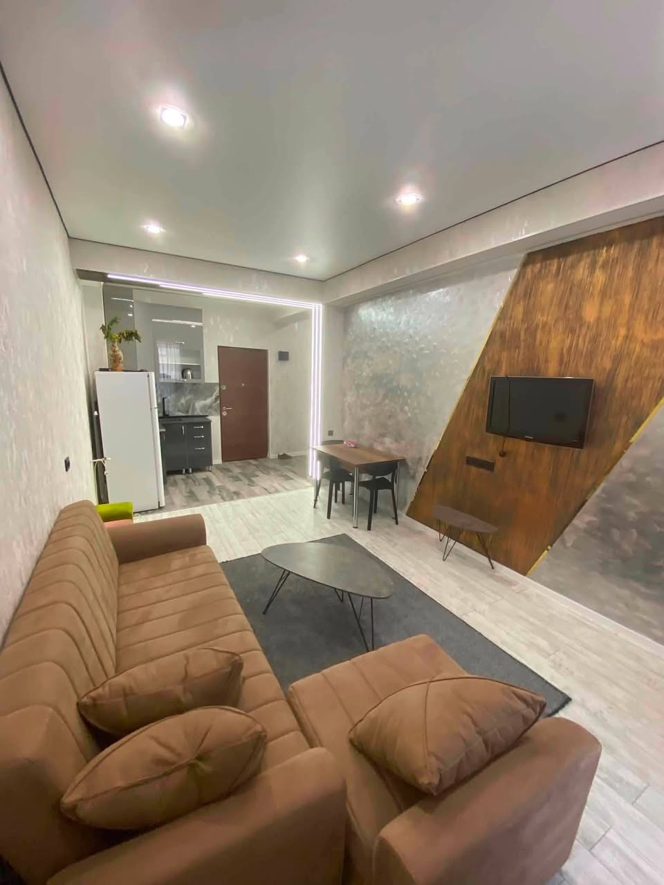 🏡Yeni Rustavi'de 🔺17. mikro bölgede ❗️meşe parkına yakın — 69,000$