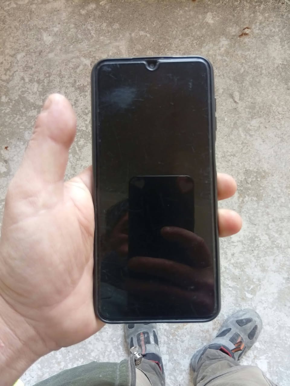 Batumi'de SAMSUNG telefon satılır, fiyatı 150₾