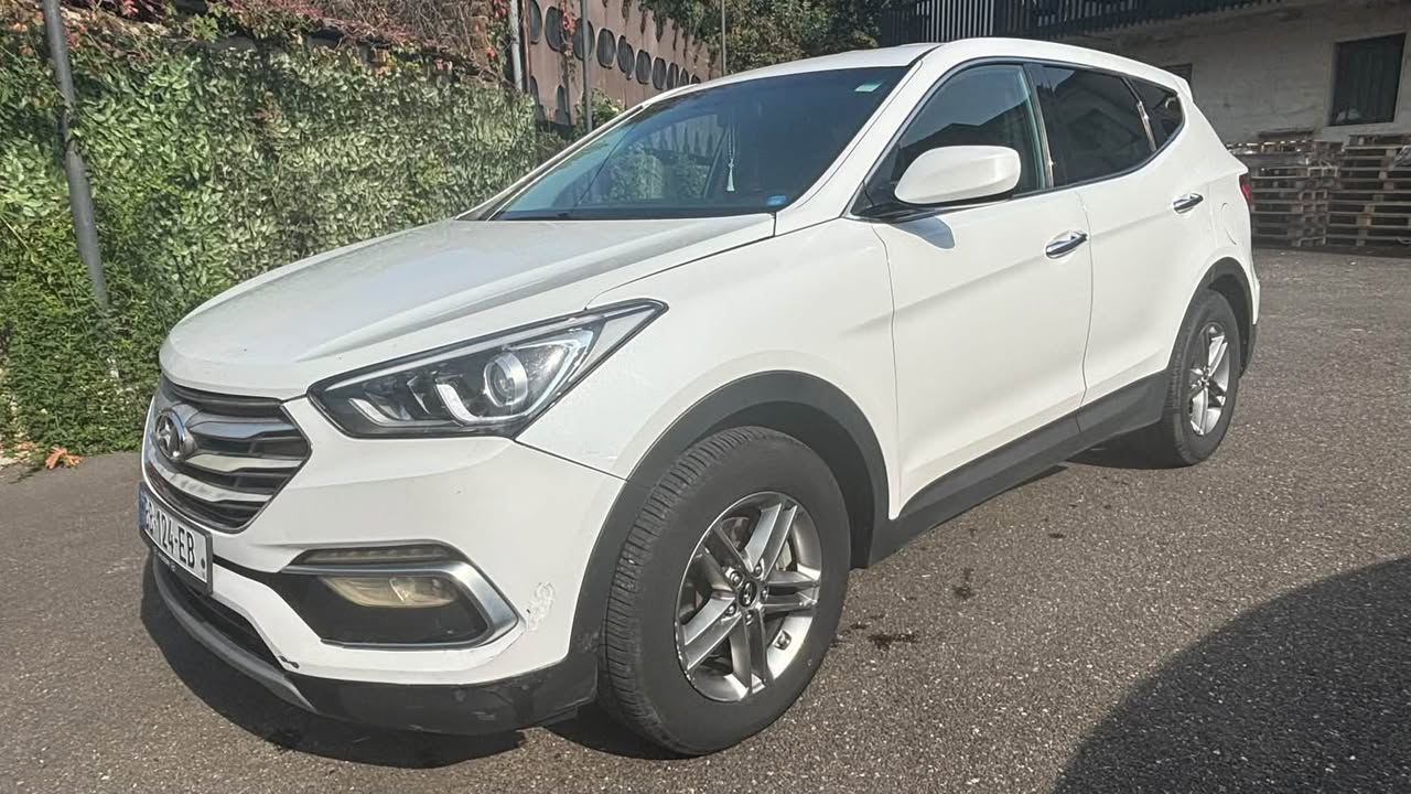 იყიდება ან იცვლება თქვენგან დამატებით hyundai 2017 — 8,000$