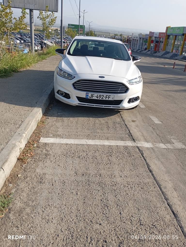 Plug-in hybrid car 2016, 164k km, full options